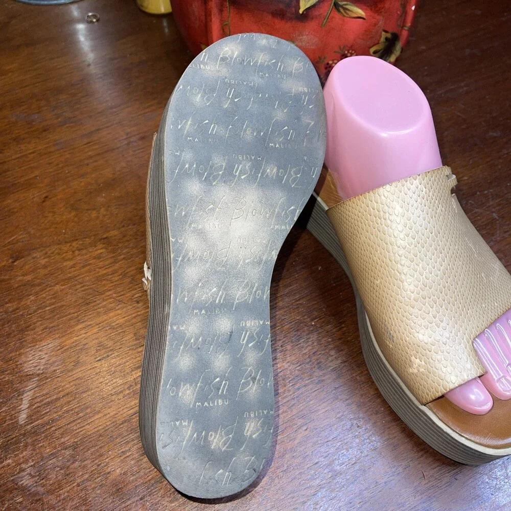 Blowfish Malibu Z7176* Leezi Brown Women's Shoe Size 10M Sandals